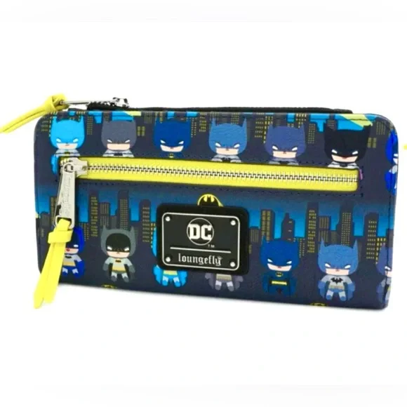 NWT Loungefly DC Batman Character Animated Design Zip Wallet - Picture 1 of 5